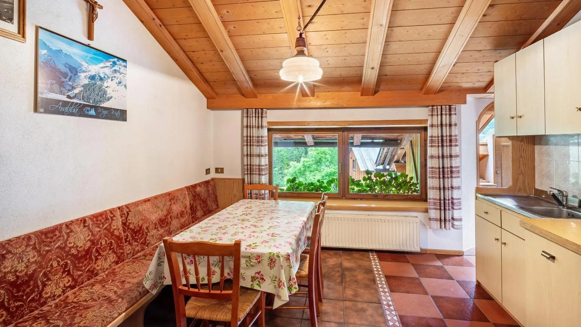 Appartamento La Mirandola Rosso Livinallongo Del Col Di Lana Apartament